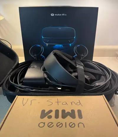 Oculus rift S Complete with all original controllers/cables in good condition. Extras included: carr...