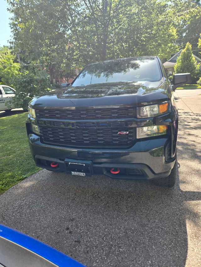 2019 Chevy silveraldo z71 trail boss custom 2 in Cars & Trucks in London