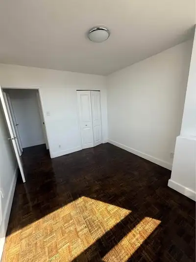 Private Room for Rent for $ 1200 – Utilities Included | Steps from Don Mills Subway ✨ - - Ideal for...