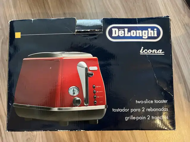 DeLonghi Toaster in Toasters & Toaster Ovens in Mississauga / Peel Region - Image 2
