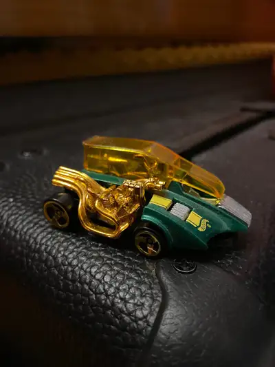 Hot Wheels Pop Cycle Bicycle 1999 Car Green w/ Yellow & Gold Die, View more