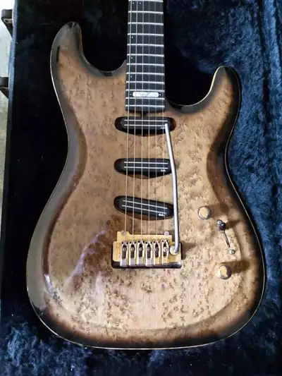 Godin Artisan ST1 (1990s), View more