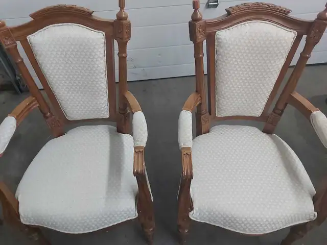 Louis XV style chairs in Chairs & Recliners in Penticton - Image 4
