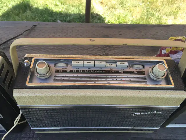 Shortwave radios in General Electronics in Oshawa / Durham Region - Image 8
