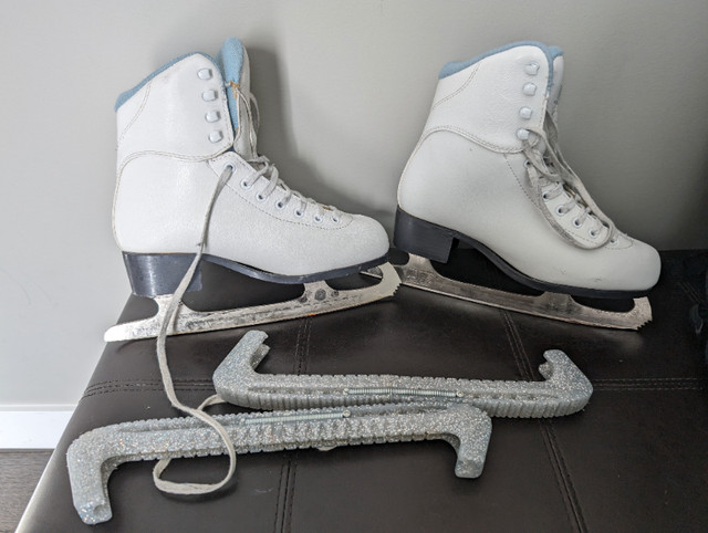 Adult figure recreational figure skates - size 5 in Skates & Blades in Lethbridge - Image 2