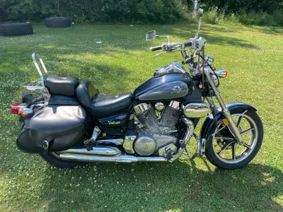 Comes with windshield. 1500cc Runs and drives. Want a bigger bike.