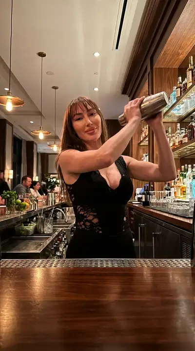 Bartender, Mixologist & FOH Management, View more