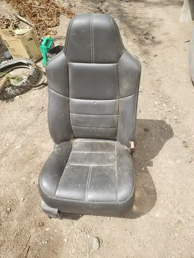 Passenger side seat from 2008 F350 Electric heated $100
