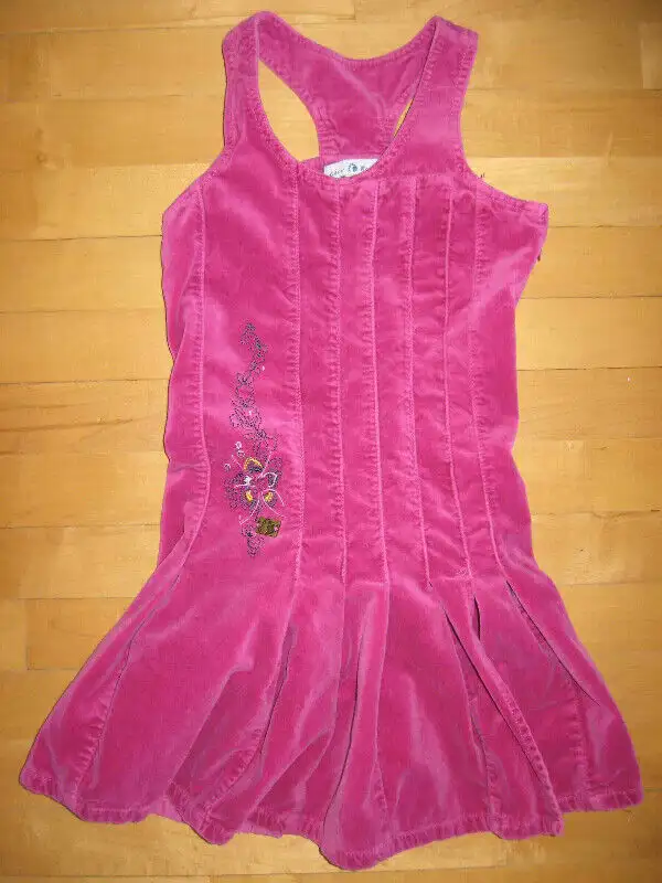 Beaux vêtements pour fille (5ans et 14 ans) in Kids & Youth in Longueuil / South Shore - Image 3