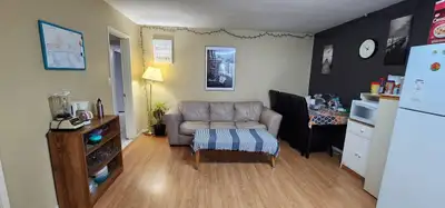 One private room is available in a bright, ground-level shared suite in Burnaby (near Metrotown/ BCI...