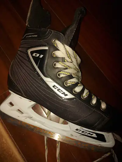CCM Hockey Skates size 6, View more
