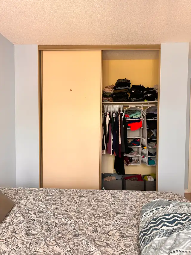 Private Master Bedroom for rent near Boardwalk Waterloo63782575004545124