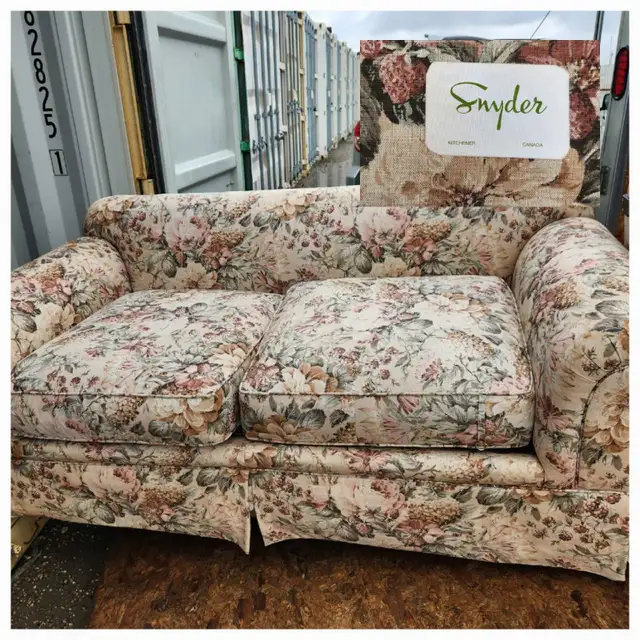Cozy Loveseat for Small Spaces - Just Add a Cover!628643607906571212