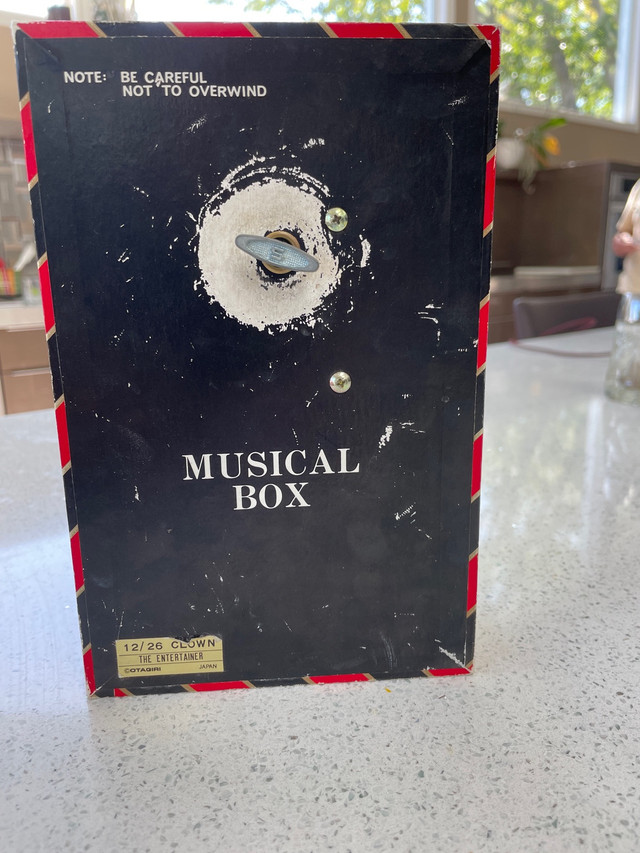 Vintage Musical Box -Ltd. edition, Japan-collector item in Arts & Collectibles in North Bay - Image 4