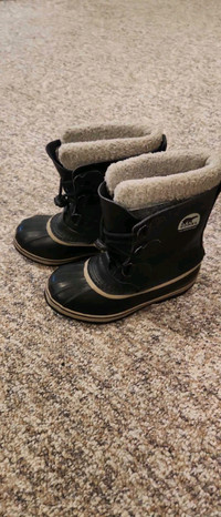 EEUC sz 5 Boy's or Girl's Sorel Yoot Pac Winter Boots 