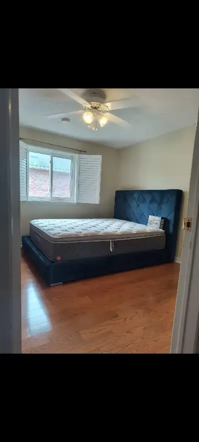 Upper level, 4 Rooms for Rent in a 4 bedroom quiet, clean family home for female, shared with owners...