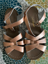 Salt water sandals size 9