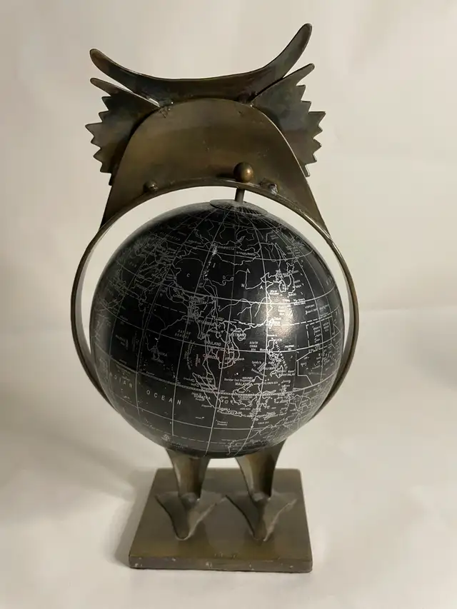Vintage Brutalist Owl Globe – Unique Metal Art Piece in Arts & Collectibles in Markham / York Region - Image 3