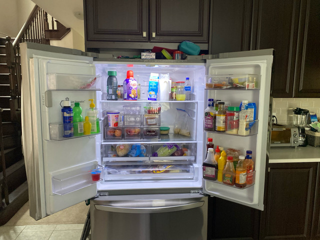LG  36in 29 cu. Ft French Door Refrigerator in Refrigerators in St. Catharines - Image 2