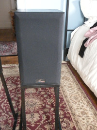 Nuance 2-way bookshelf speakers with stands