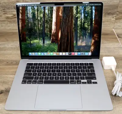 2025 Apple MacBook Air 15" M4 GPU 4.5GHz 16GB RAM 512GB, View more