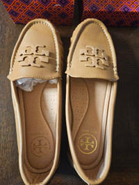 Brand new in box womens Tory Burch loafers size 7