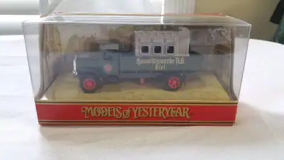 MINT IN BOX ABSOLUTE STUNNING CONDITION NEVER CAME OUT OF BOX ISSUE 1 THIS IS THE RARE MODEL NOT REA...