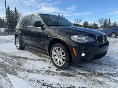 Hello up for sale is my 2013 BMW X5 xDrive35i M Sport with 146000kms! Beautiful black exterior on wh...