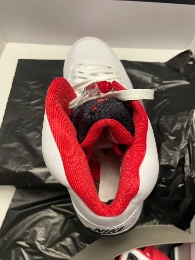 Nike Air Jordan 5 in Men's Shoes in City of Toronto - Image 4