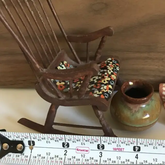 Miniature Rocking Chair Albert Nadeau Quebec, Mini Pottery Pot in Arts & Collectibles in Ottawa - Image 9