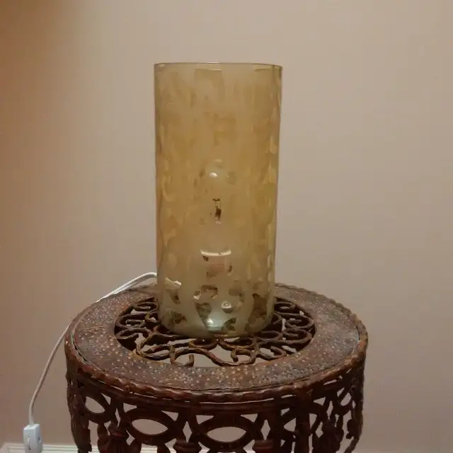 Table Lamp in Indoor Lighting & Fans in Markham / York Region - Image 2