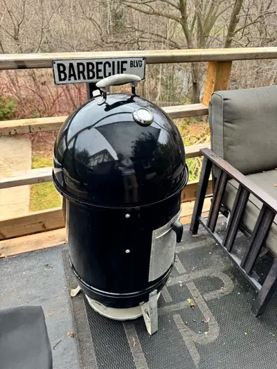 Weber Smokey Mountain Cooker 18.5 inch , View more