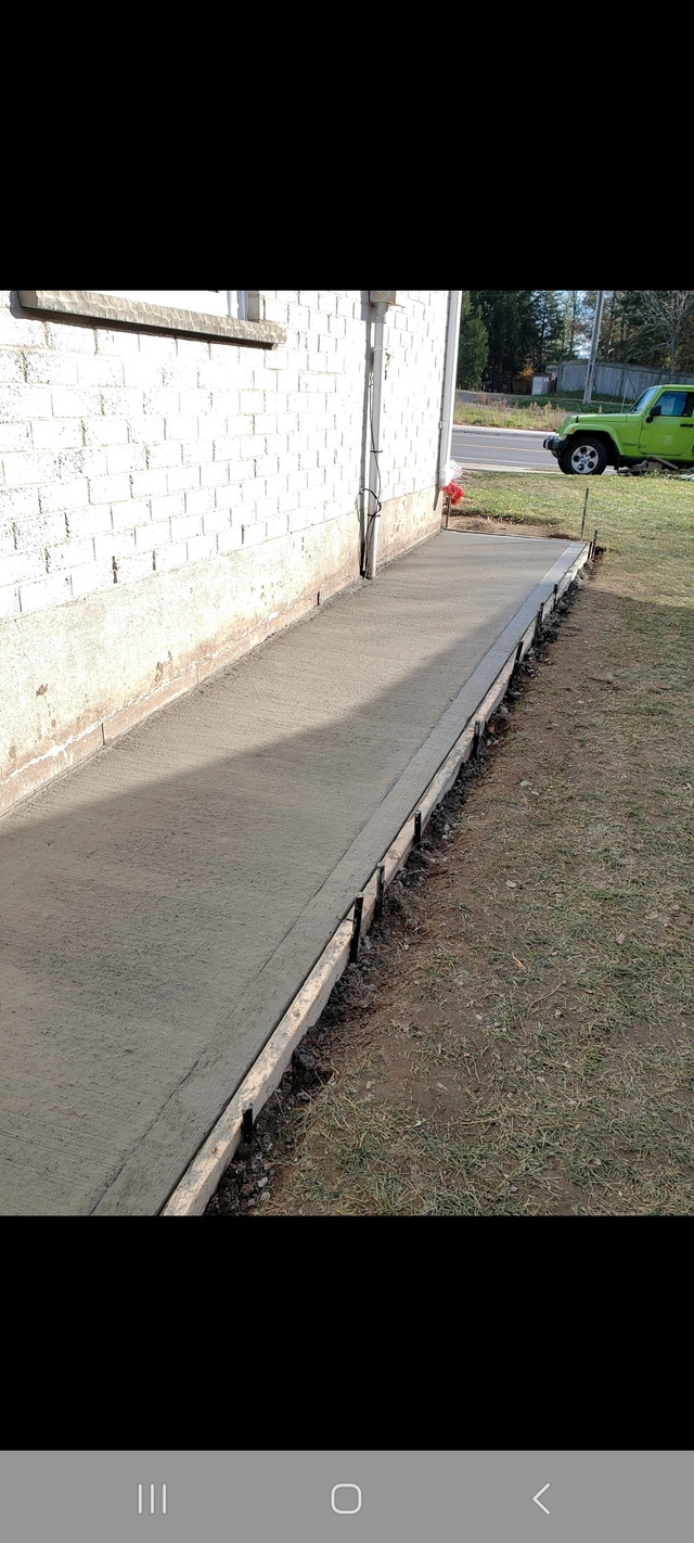 CEMENT PADS, WALKWAYS, DRIVEWAYS Decks & Fences Kitchener