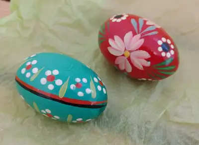 Hand-painted wooden Easter eggs (set of 2), View more