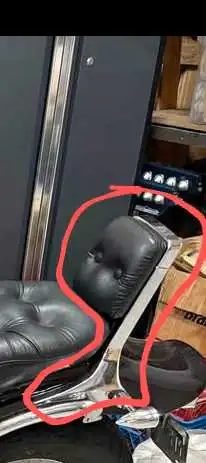 Looking for sissy bar backrest and bracket like this n the pic. With same pad is a plus. Should be s...