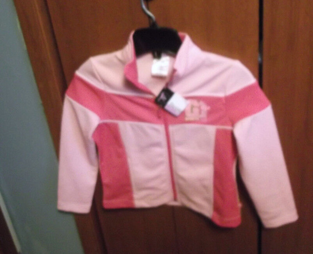 Girls Jackets+Danskin NWT,Hat Mitts, Size 7/8,Boots Sz 4 in Kids & Youth in Thunder Bay - Image 3