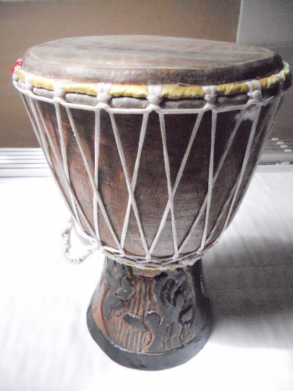 Tam Tam / Bongo Drum Musical Instrument dans Percussions  à Ville de Montréal