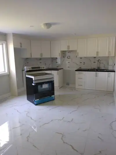 $2,000 / 3br - A 3-Bedroom Walk-Out Bsmt Apt (Orangeville)