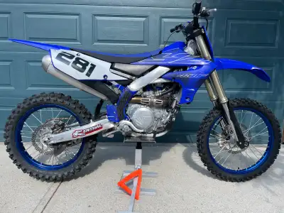 This vet old guy ridden YZ450f is the older more stable frame and has only 38 hours on it. Well care...