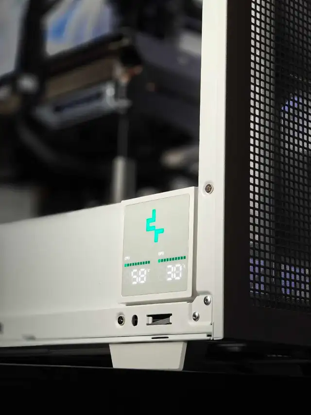 Ryzen 9 7950x3D - RTX 4080 SUPER - 4TB - 96GB RAM - Gaming PC in Desktop Computers in Mississauga / Peel Region - Image 7