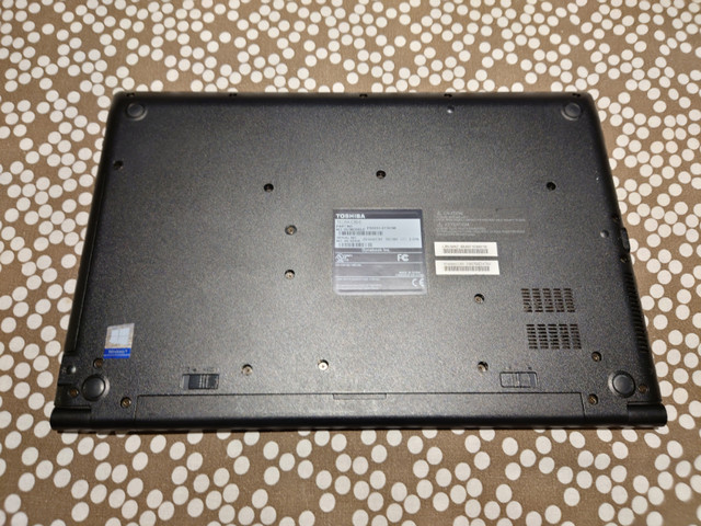 Dynabook (Toshiba) Tecra C-50-E in Laptops in Abbotsford - Image 3