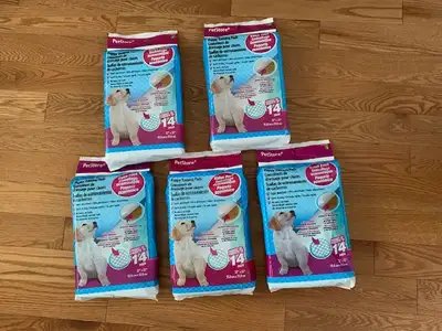 Puppy Training Pads-Brand new . There are 6 packages but actually only showing 5 in ad- new puppy tr...