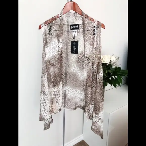 NWT FreshFX (Size L-XL) Women's Crochet Knit Sleeveless Cardigan