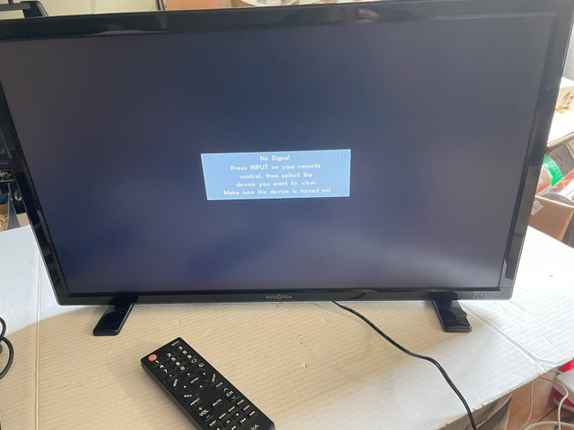 Insigna LED TV 24", with remote in Other in Mississauga / Peel Region - Image 4