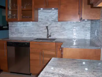 Ceramic Tile Installation, laminate, screed & debuller levelling, over 20 years experience, Call/Tex...