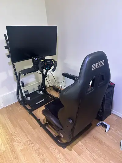 Next Level Racing Cockpit for Sale (Negotiable or send best offers) Next Level Racing cockpit only (...