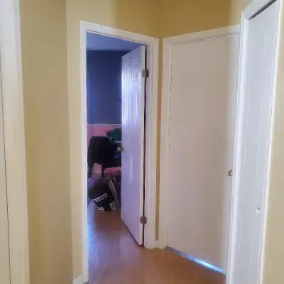 Chambre a louer dans une maison bien entretenu à Ste Rose Laval dans un quartier très tranquille et...