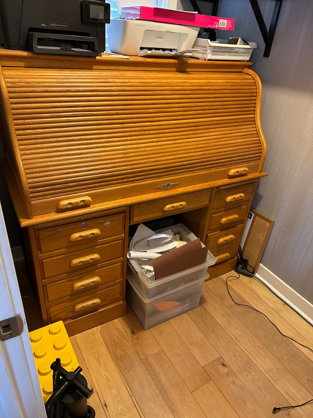 Oak Roll Top Desk in Desks in Edmonton