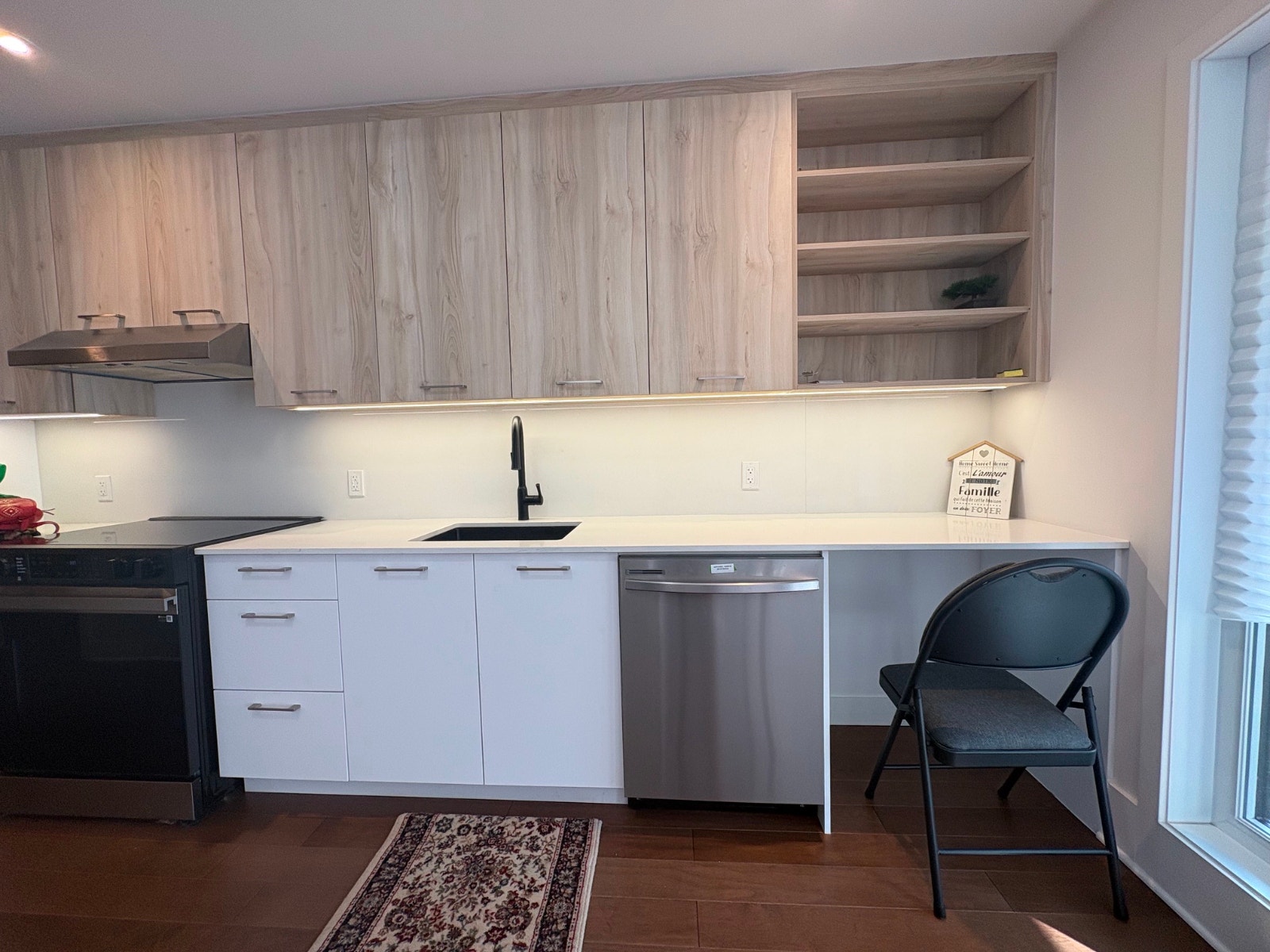 1bed+1 bath+ all furniture — photo 1