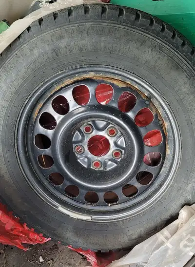 Set of 4 winter tires in 5x5.5 rims Came off of a 2016 Durango Used 6500km